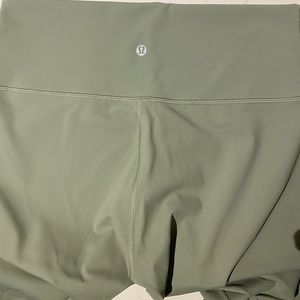 Lululemon Mint Green Leggings size 10 luxtreme 21”